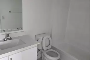 275 NE 18th St, Miami, FL 33132 - Photo 3