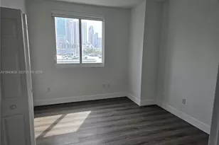 275 NE 18th St, Miami, FL 33132 - Photo 11