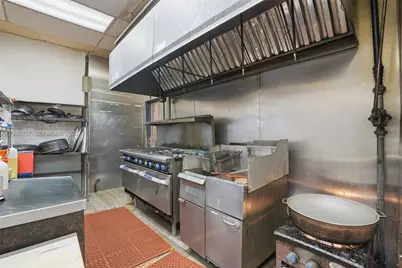 Confidential 76th St, Hialeah, FL 33018 - Photo 13