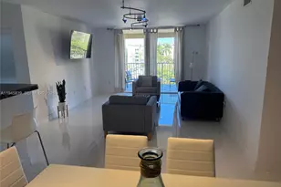 19555 E Country Club Dr, Aventura, FL 33180 - Photo 27