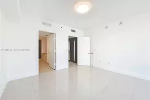 475 Brickell Ave, Miami, FL 33131 - Photo 19