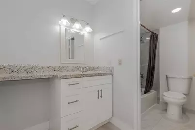 9150 Fontainebleau Blvd #402, Miami, FL 33172 - Photo 25