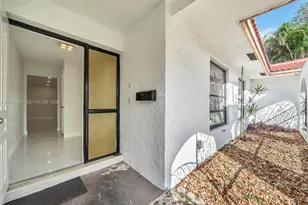 10251 NW 39th Ct, Coral Springs, FL 33065 - Photo 7