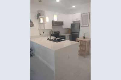 600 Layne Blvd #122, Hallandale Beach, FL 33009 - Photo 3