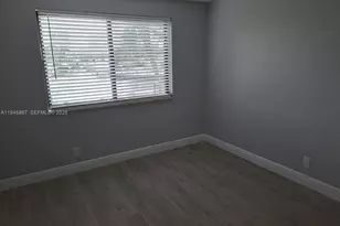 301 Golden Isles Dr, Hallandale Beach, FL 33009 - Photo 15