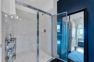 2275 Biscayne Blvd, Miami, FL 33137 - Photo 15