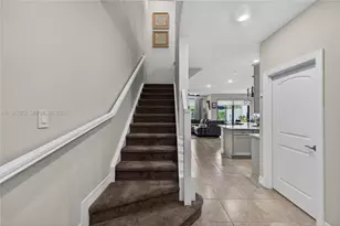 4409 W Appleton Cir W, Oakland Park, FL 33309 - Photo 9