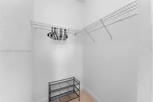 11256 NW 86th Ln, Doral, FL 33178 - Photo 13