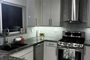 18632 SW 93rd Ct, Cutler Bay, FL 33157 - Photo 23