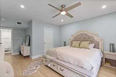 1106 NE 119th St, Biscayne Park, FL 33161 - Photo 27