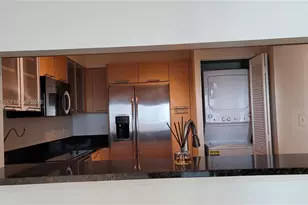 31 SE 5th St, Miami, FL 33131 - Photo 9