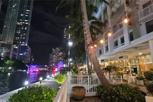 31 SE 5th St, Miami, FL 33131 - Photo 59