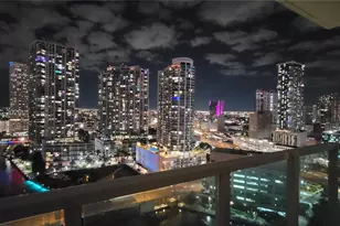 31 SE 5th St, Miami, FL 33131 - Photo 1