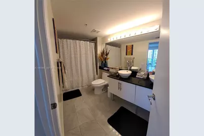 31 SE 5th St #2711, Miami, FL 33131 - Photo 21