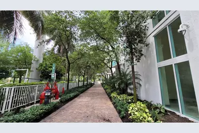 31 SE 5th St #2711, Miami, FL 33131 - Photo 49