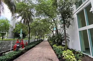 31 SE 5th St, Miami, FL 33131 - Photo 49