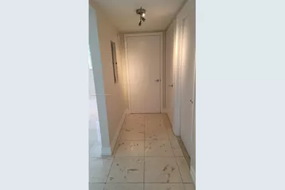 31 SE 5th St #2711, Miami, FL 33131 - Photo 25