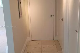 31 SE 5th St, Miami, FL 33131 - Photo 25