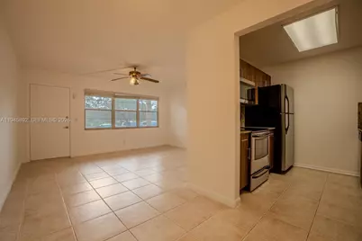 1551 SW 135th Ter #107G, Pembroke Pines, FL 33027 - Photo 5