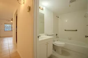 1551 SW 135th Terrace, Pembroke Pines, FL 33027 - Photo 11
