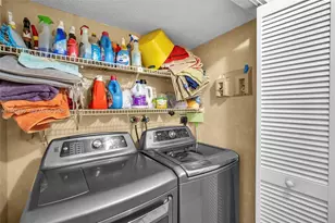 8221 Pine Dr, Tamarac, FL 33321 - Photo 13