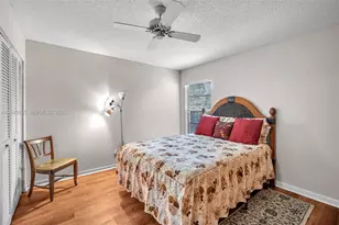 8221 Pine Dr, Tamarac, FL 33321 - Photo 7