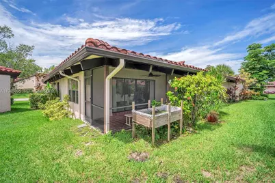 8221 Pine Dr #61, Tamarac, FL 33321 - Photo 17