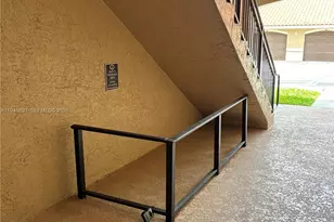 151 SW 117th Ave, Pembroke Pines, FL 33025 - Photo 13