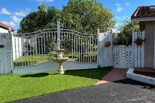 1045 SW 122nd Ct, Miami, FL 33184 - Photo 3