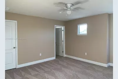 11016 Tahiti Isle Ln #11016, Other City - In The State Of Florida, FL 33647 - Photo 5