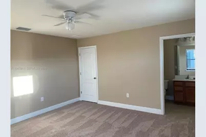 11016 Tahiti Isle Ln #11016, Other City - In The State Of Florida, FL 33647 - Photo 19