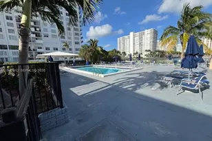 2750 NE 183rd St, Aventura, FL 33160 - Photo 23