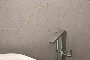 488 NE 18th St, Miami, FL 33132 - Photo 35