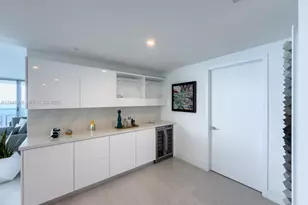 488 NE 18th St, Miami, FL 33132 - Photo 23