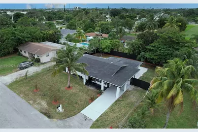 2496 SW 8th St, Fort Lauderdale, FL 33312 - Photo 11