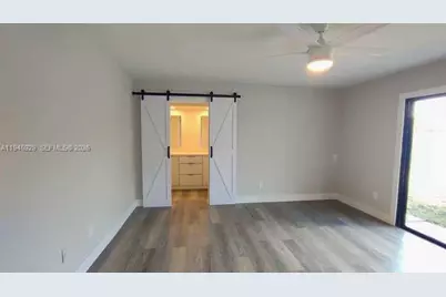 333 NE Greenbrier Ave, Port Saint Lucie, FL 34983 - Photo 7