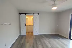 333 NE Greenbrier Ave, Port Saint Lucie, FL 34983 - Photo 7