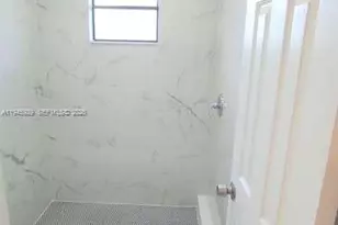 333 NE Greenbrier Ave, Port Saint Lucie, FL 34983 - Photo 9