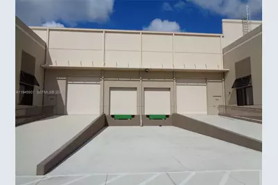 10400 NW 55th St #Unit 200, Sunrise, FL 33351 - Photo 11
