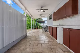 3430 NW 16th St, Miami, FL 33125 - Photo 33