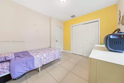 3430 NW 16th St, Miami, FL 33125 - Photo 23