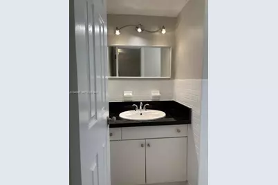 1000 NW 5th St #2, Miami, FL 33128 - Photo 5