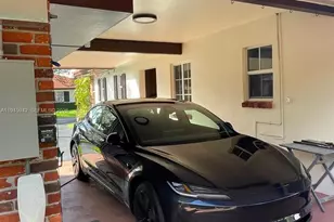 9065 Thunderbird Dr, Coral Springs, FL 33065 - Photo 31