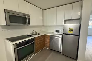 820 15th St, Miami Beach, FL 33139 - Photo 3