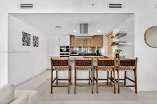 1000 Brickell Plaza, Miami, FL 33131 - Photo 5