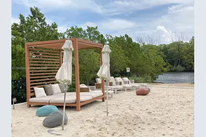 [Address not provided], North Miami Beach, FL 33160 - Photo 21