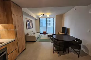 11 NE 6th St, Miami, FL 33132 - Photo 5