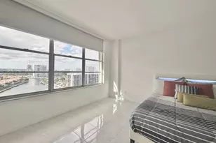 3800 S Ocean Dr, Hollywood, FL 33019 - Photo 31