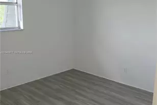 502-504 Phippen Waiters, Dania Beach, FL 33004 - Photo 7