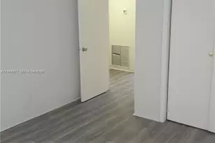 502-504 Phippen Waiters, Dania Beach, FL 33004 - Photo 5